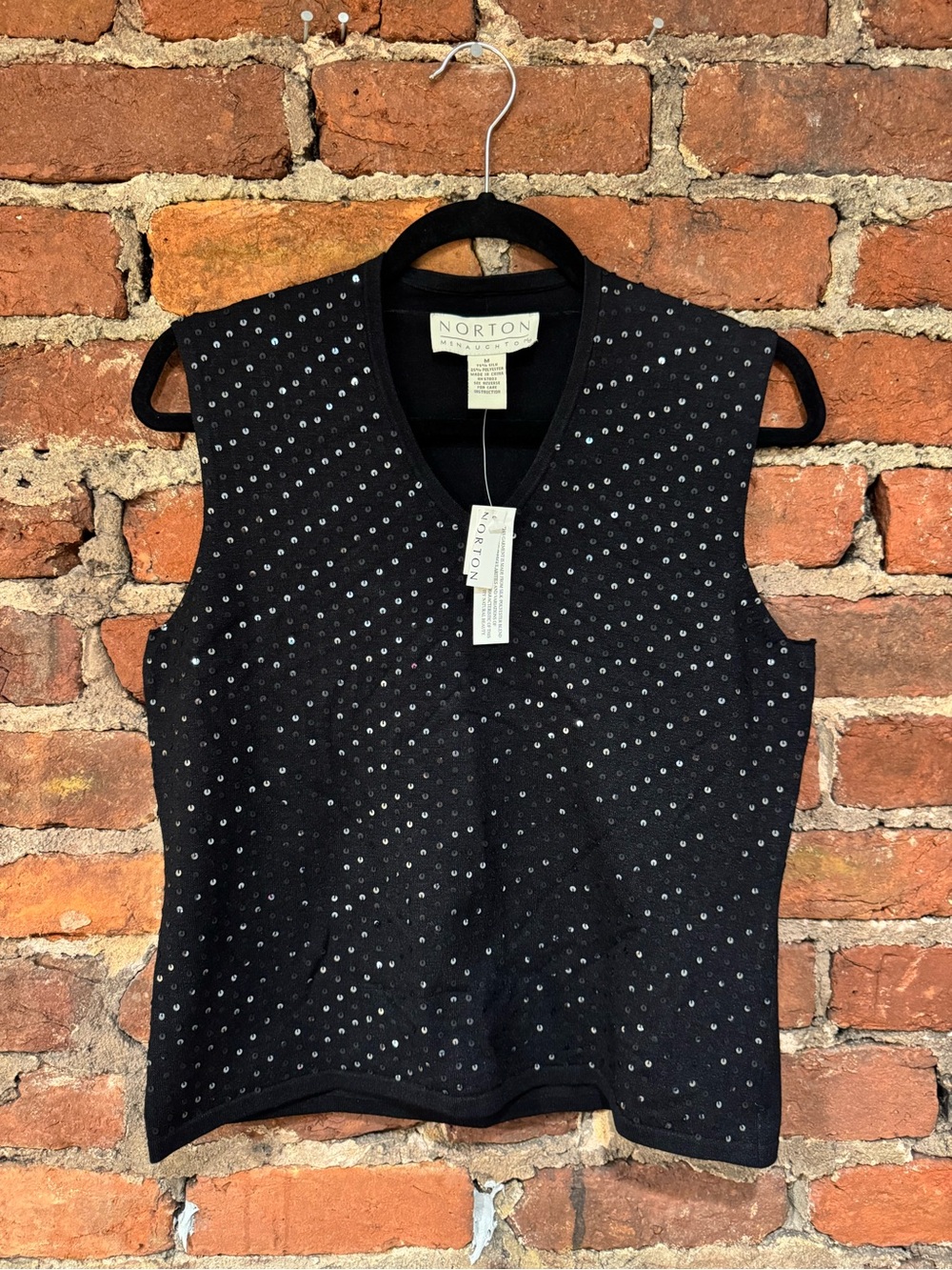 Norton McNaughton Women’s NWT Black Sleeveless Sequin Tank (75% Silk)